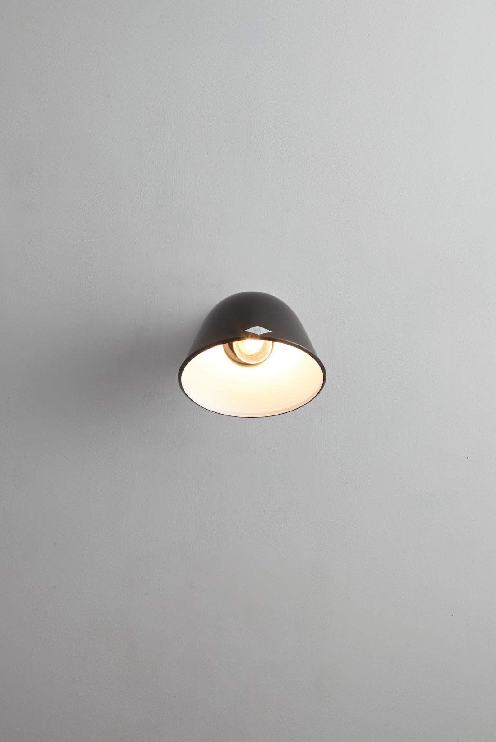 Variant Image for Noir