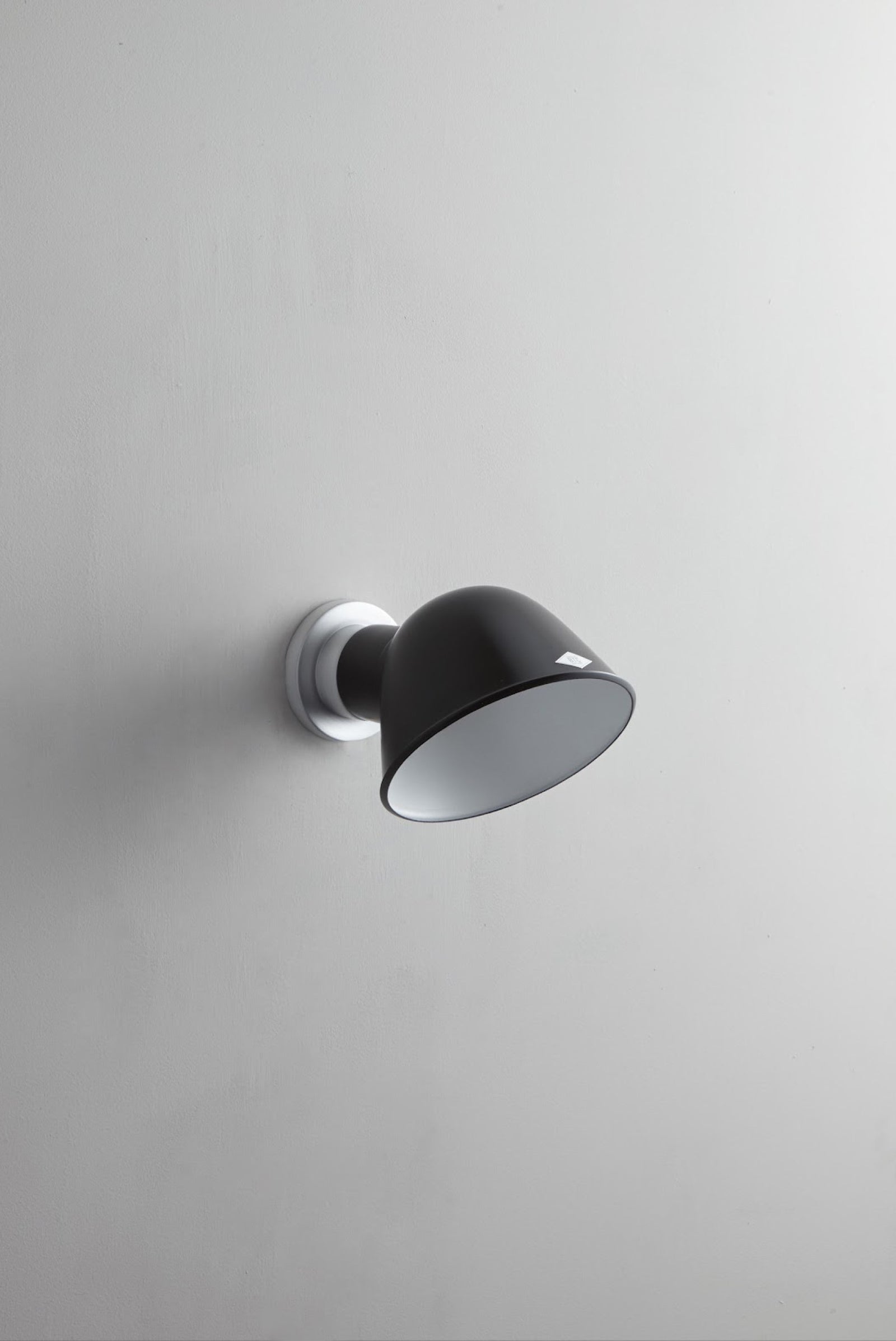 Variant Image for Noir