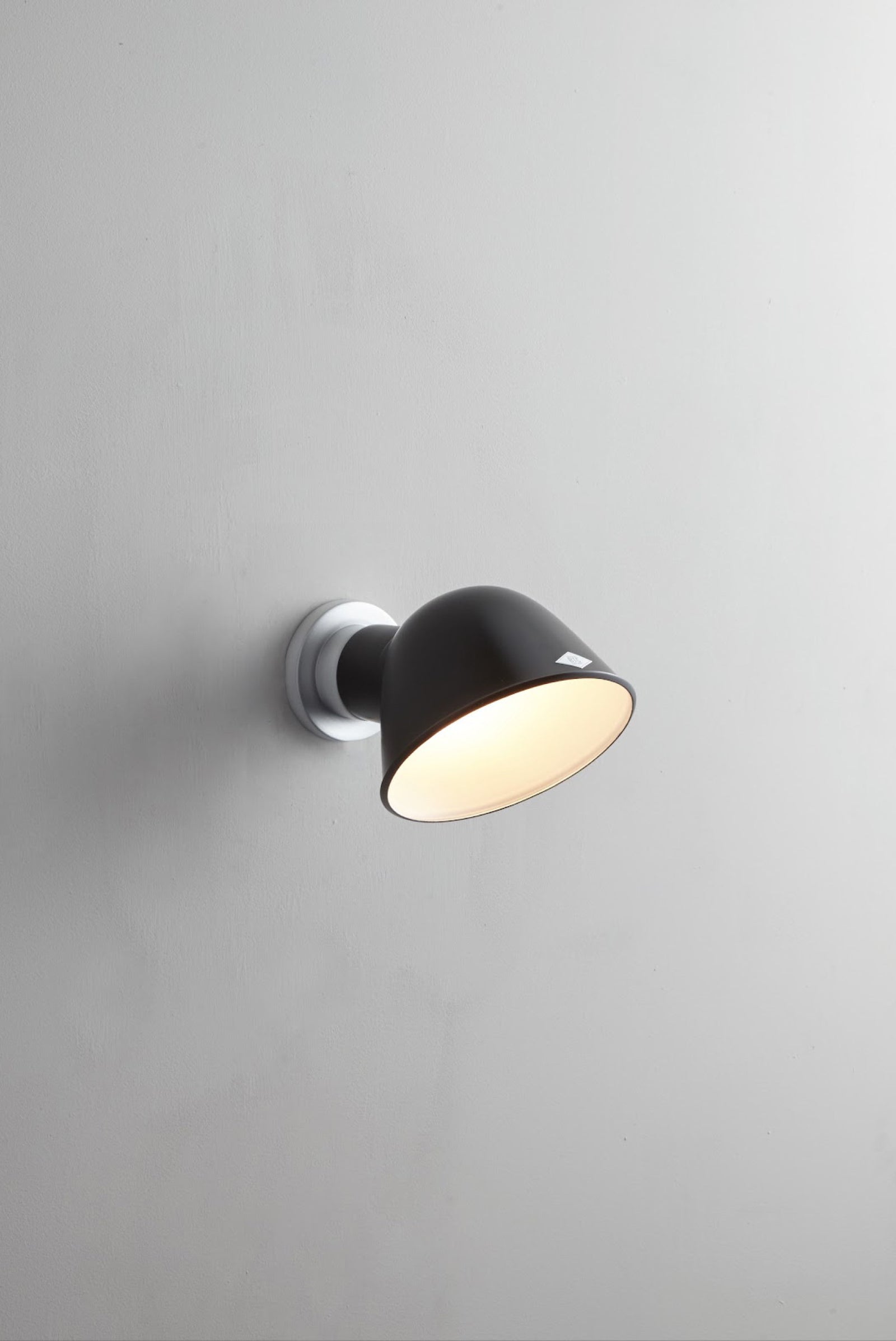 Variant Image for Noir