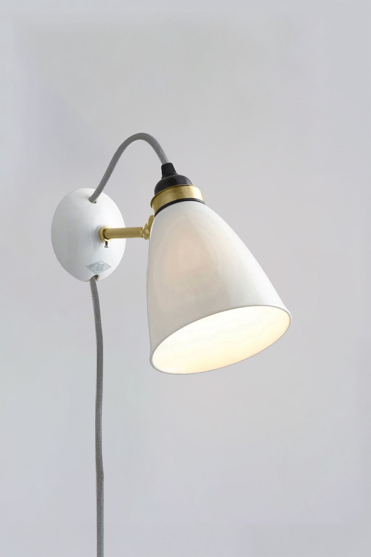 OBTC Product Image, Light On: Hector 30 Wall Light, Plug, Switch and Cable, Natural White Range