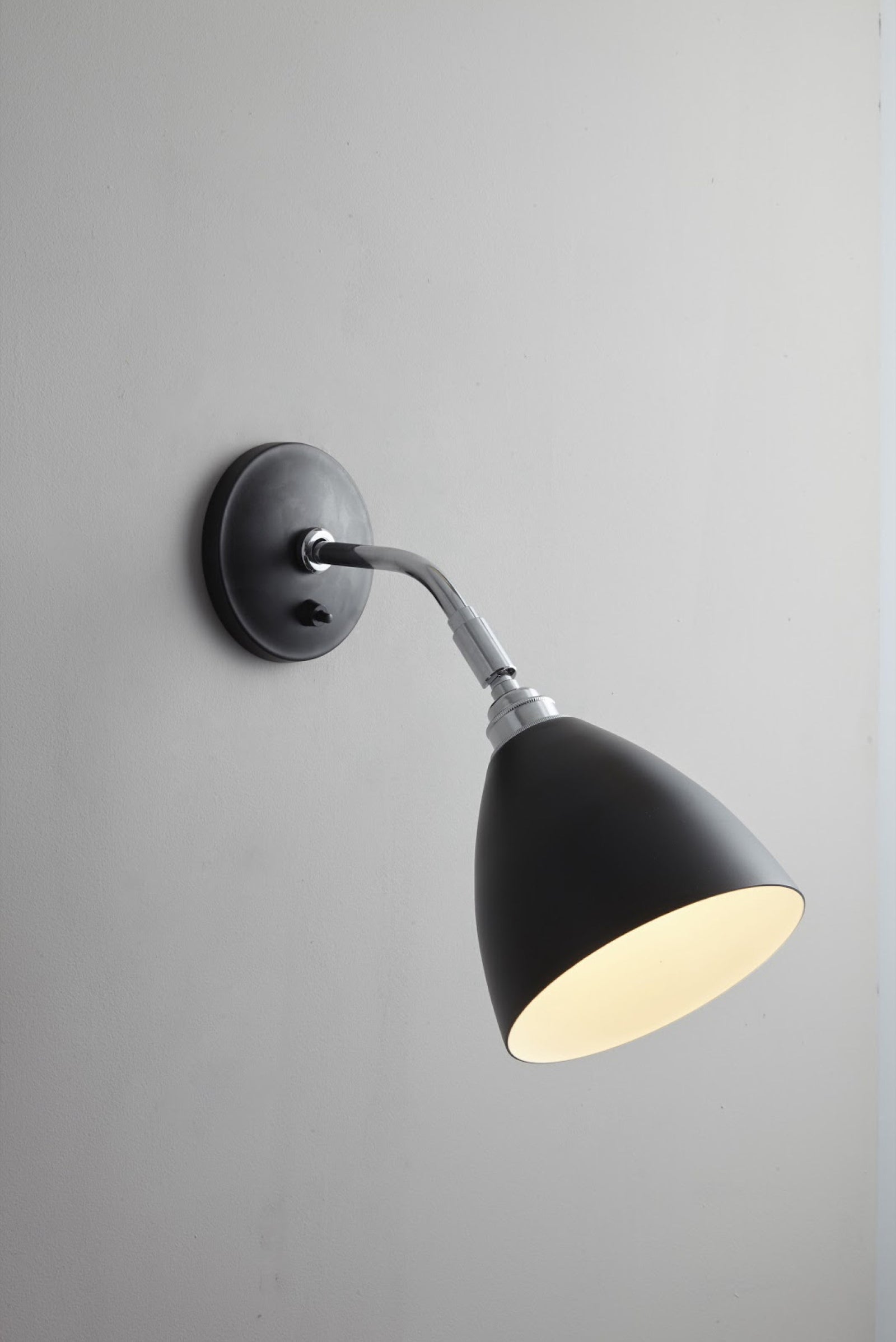 Variant Image for Noir