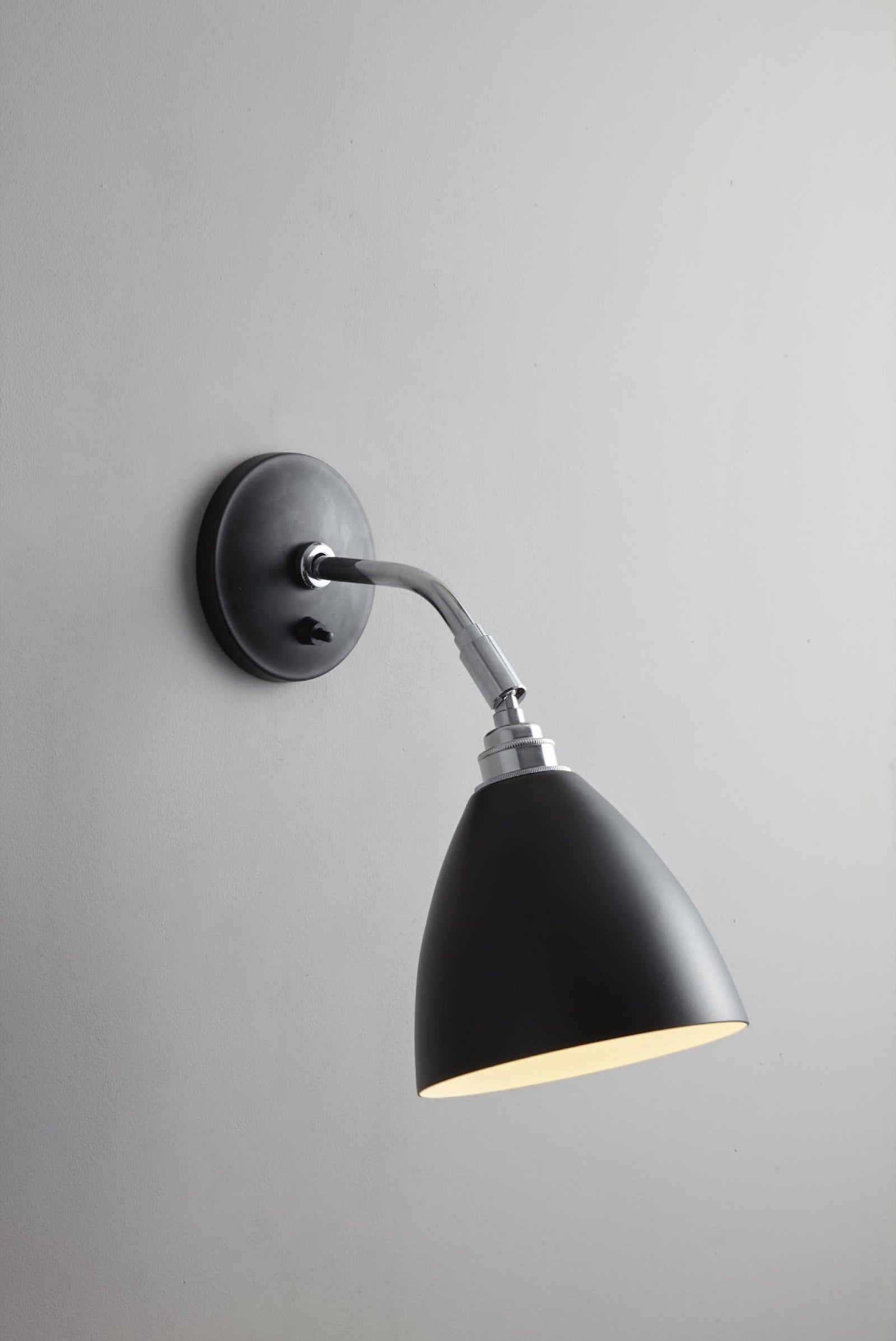 Variant Image for Noir