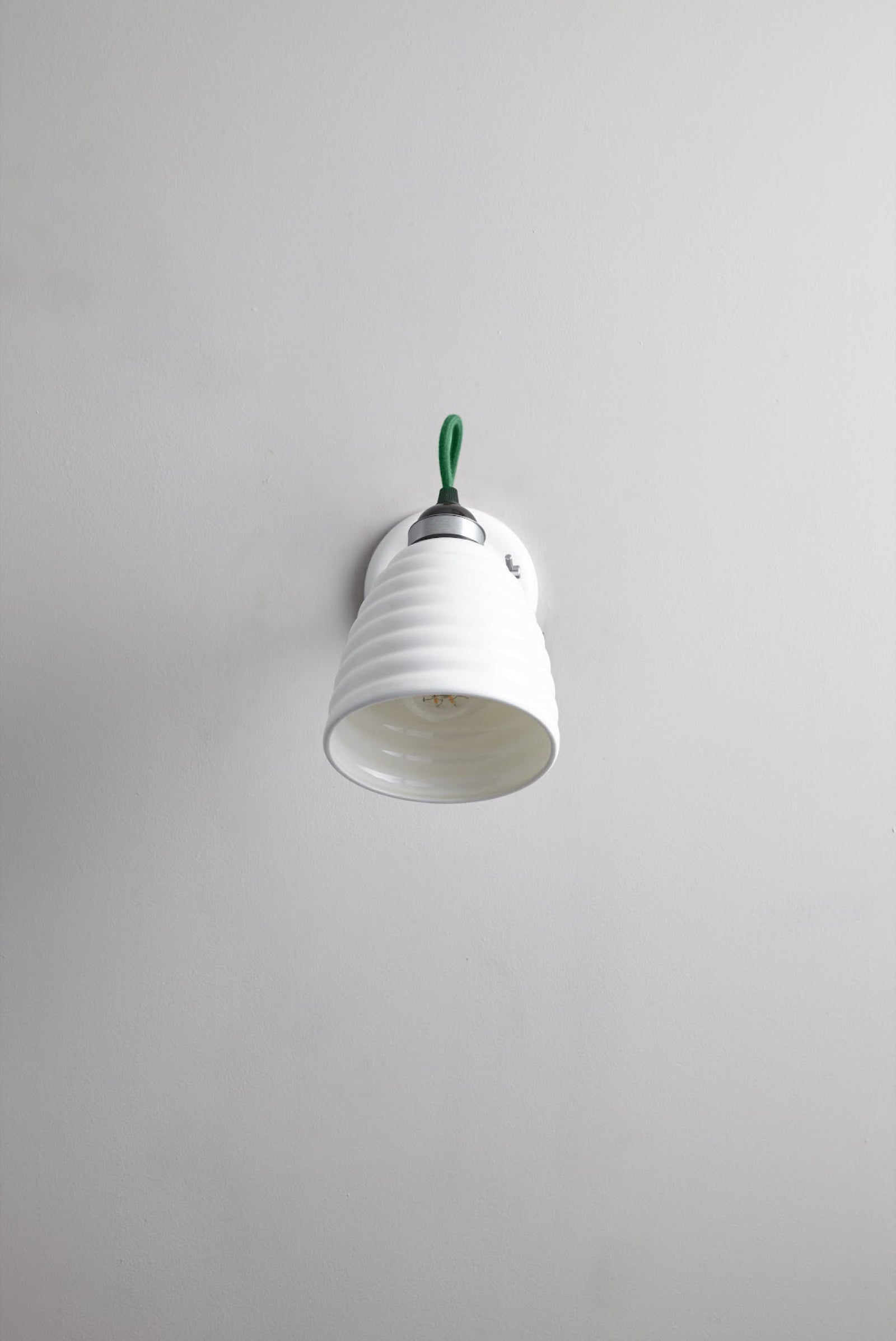 Variant Image for Natural White / Green