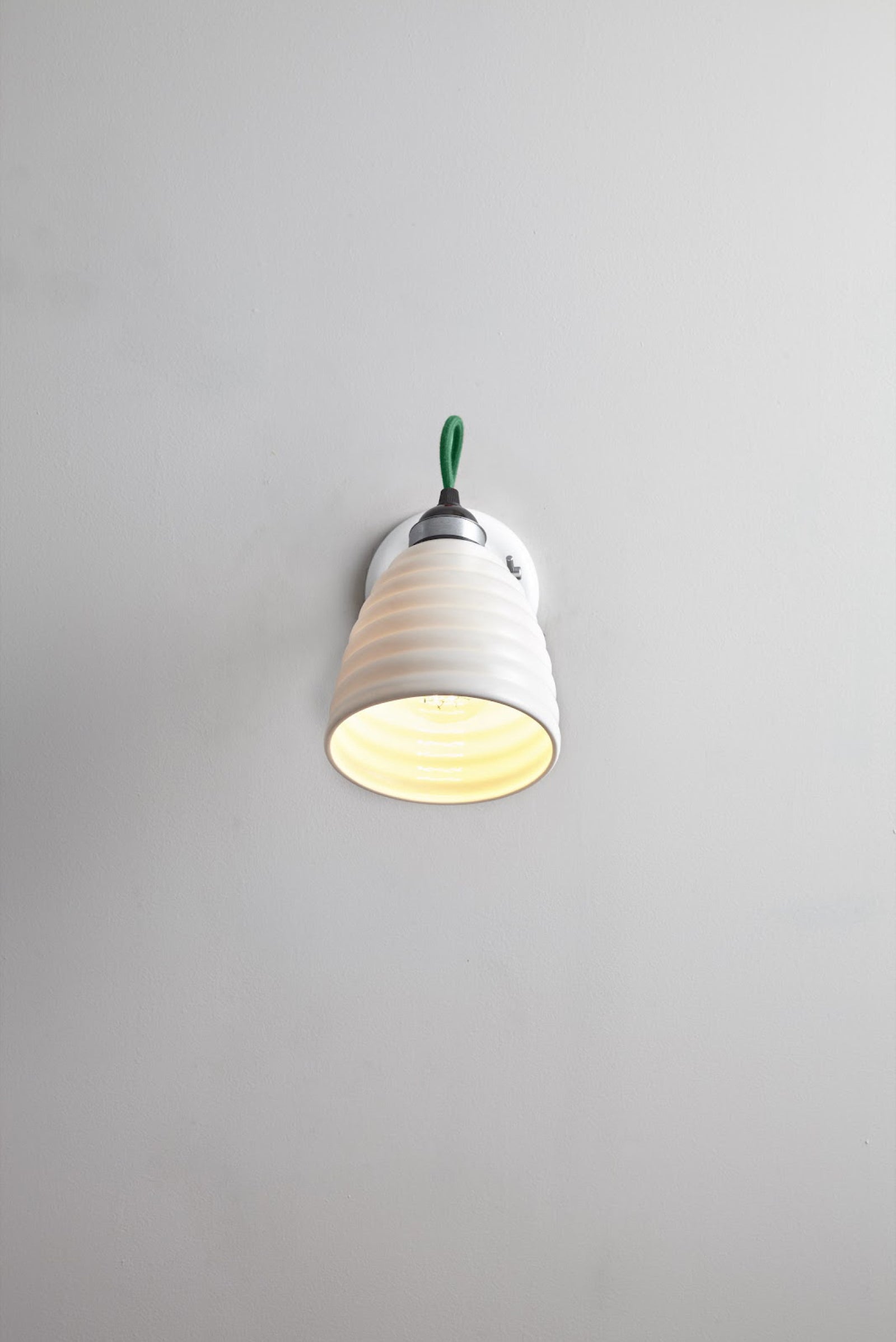 Variant Image for Natural White / Green
