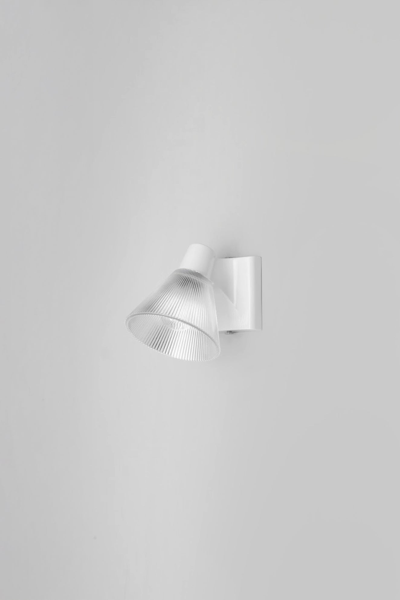 Variant Image for Prismatique