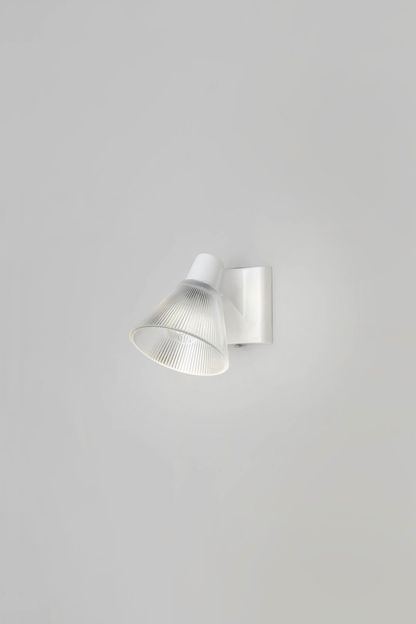 Variant Image for Prismatique