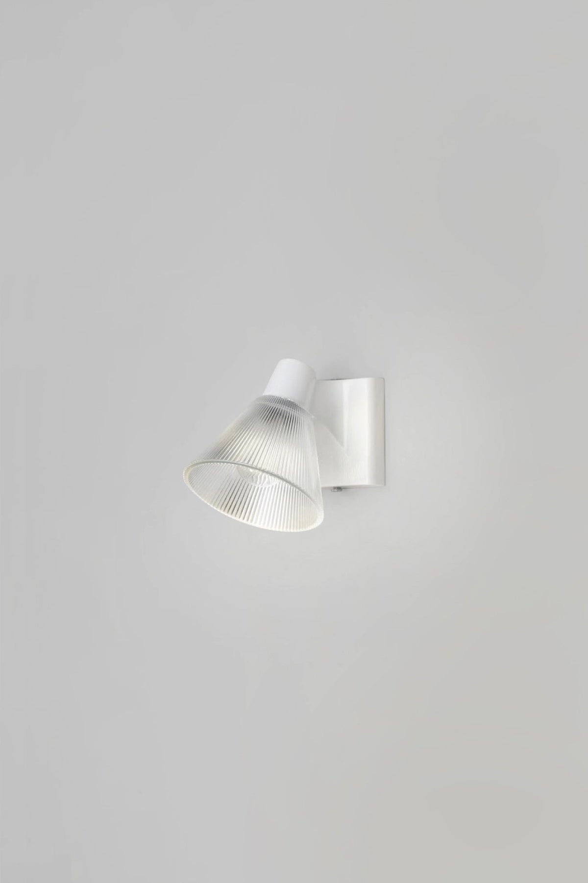 Minster 2 Prismatic Wall Light