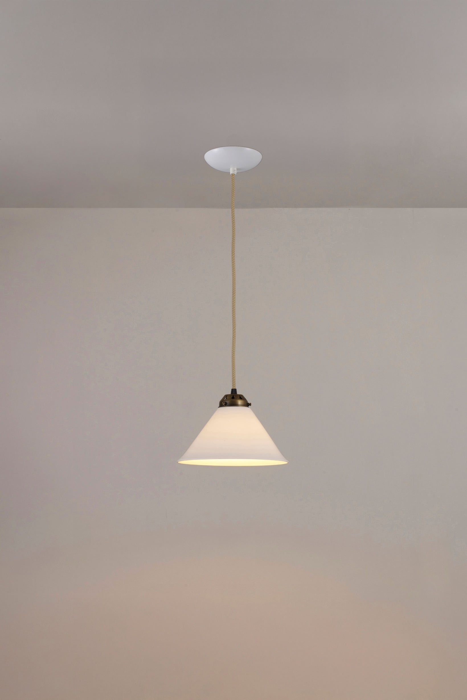 Cobb Small Pendant