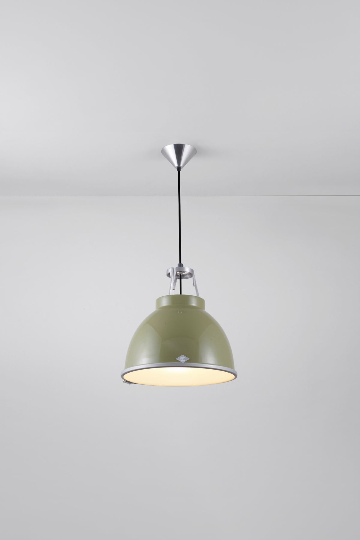 Variant Image for Olive Green / Etched Diffuser