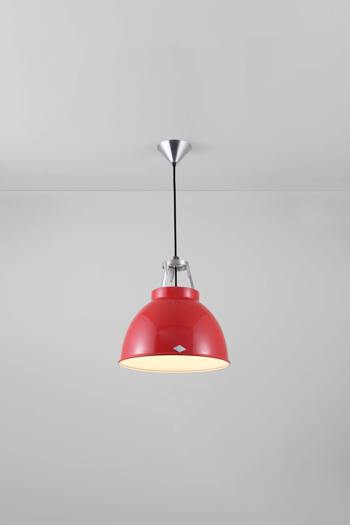 Variant Image for Red / White