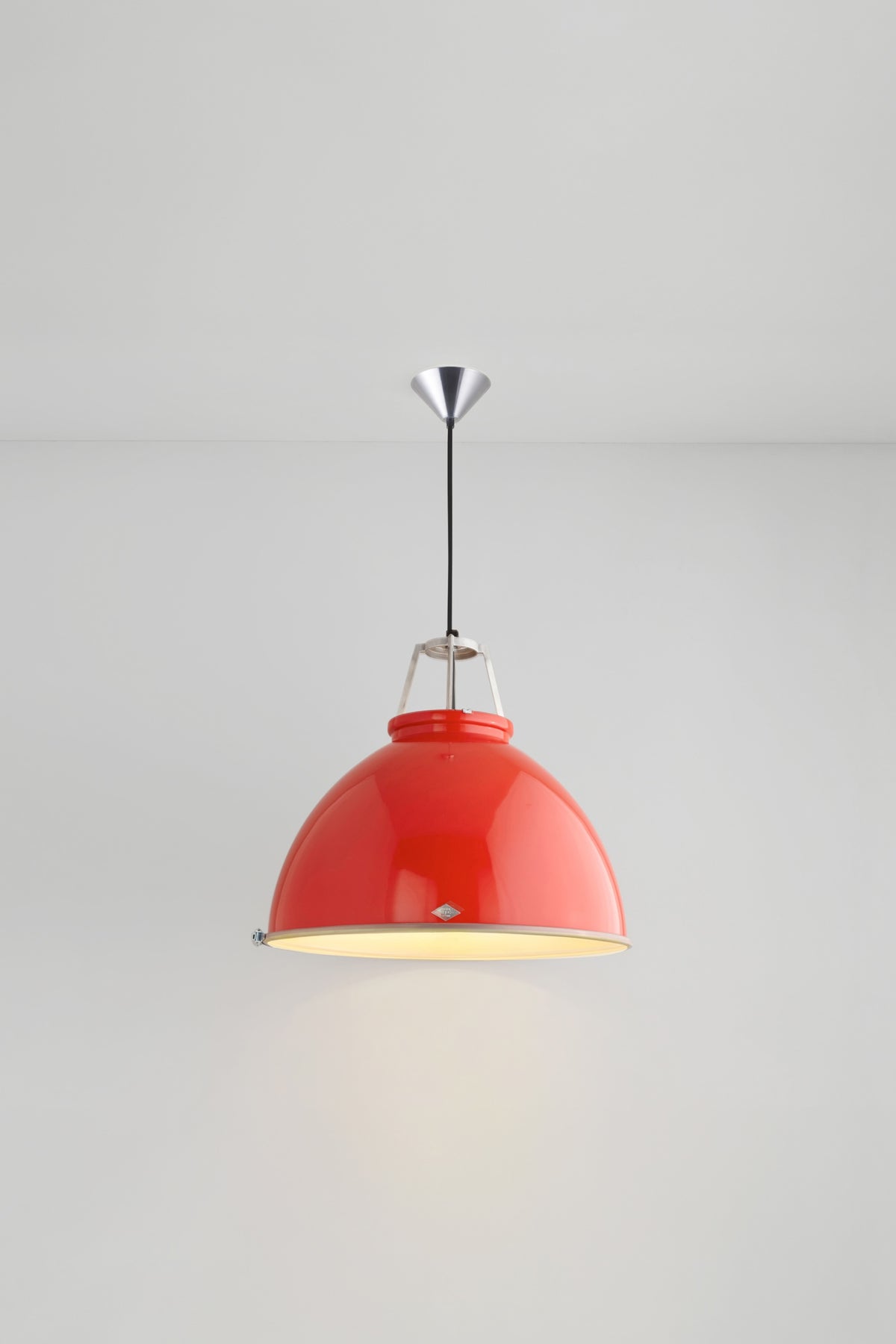 Variant Image for Red / Etched Diffuser