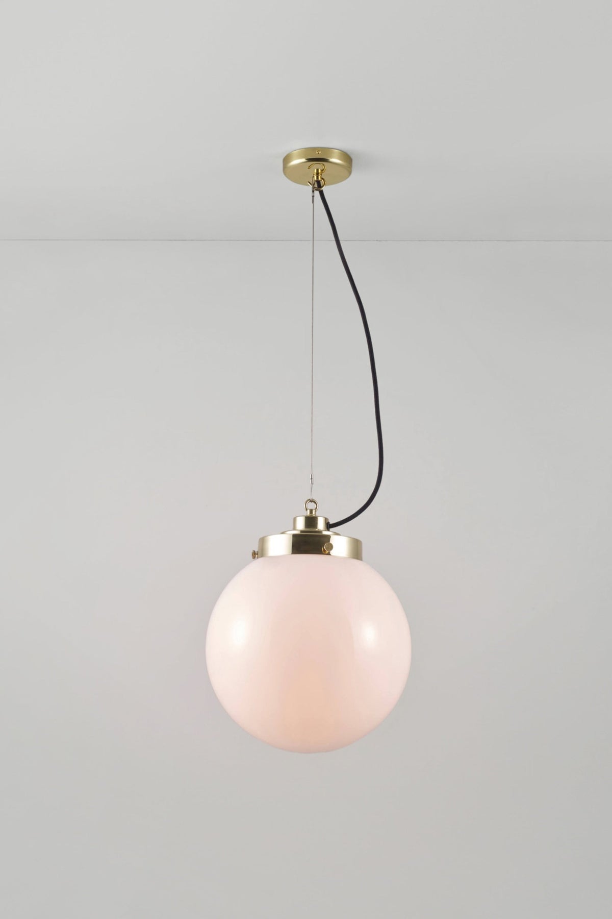 Medium Globe Pendant