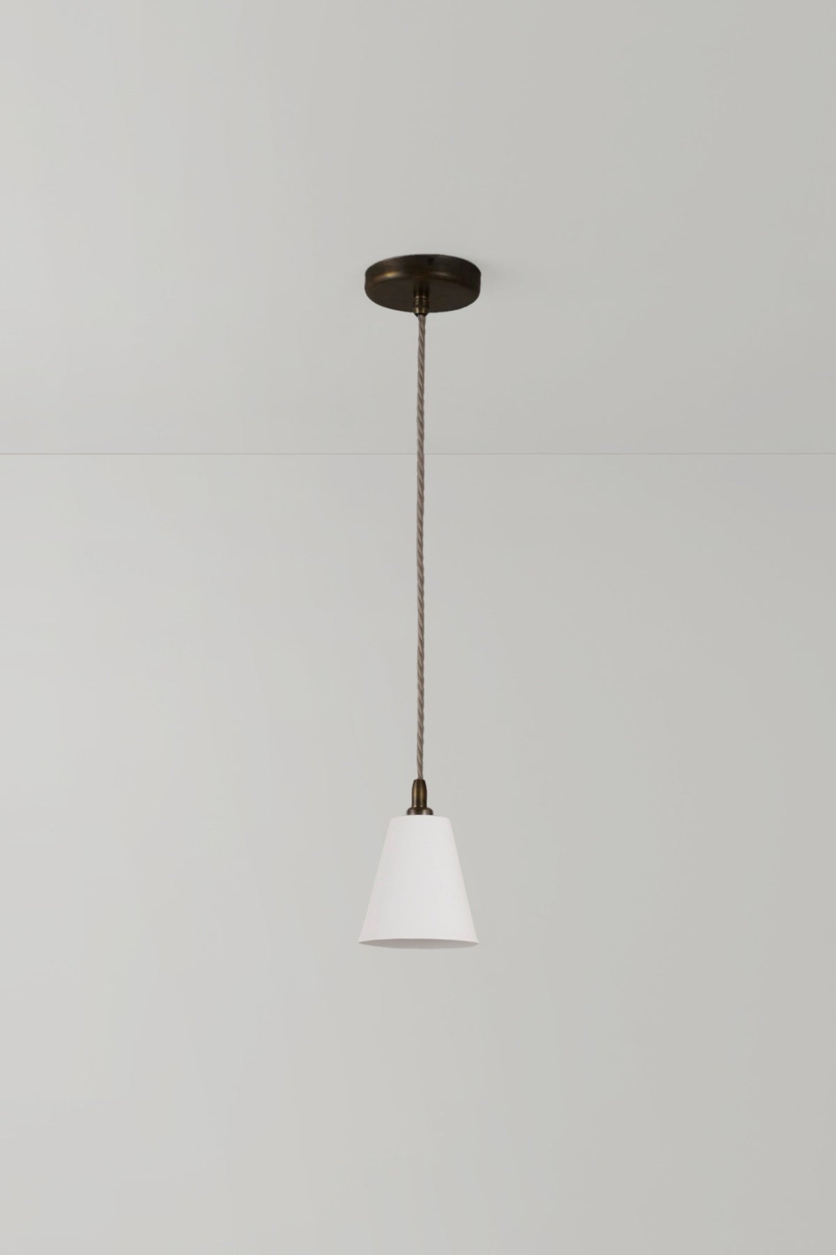 Antique Brass Flowerpot Pendant