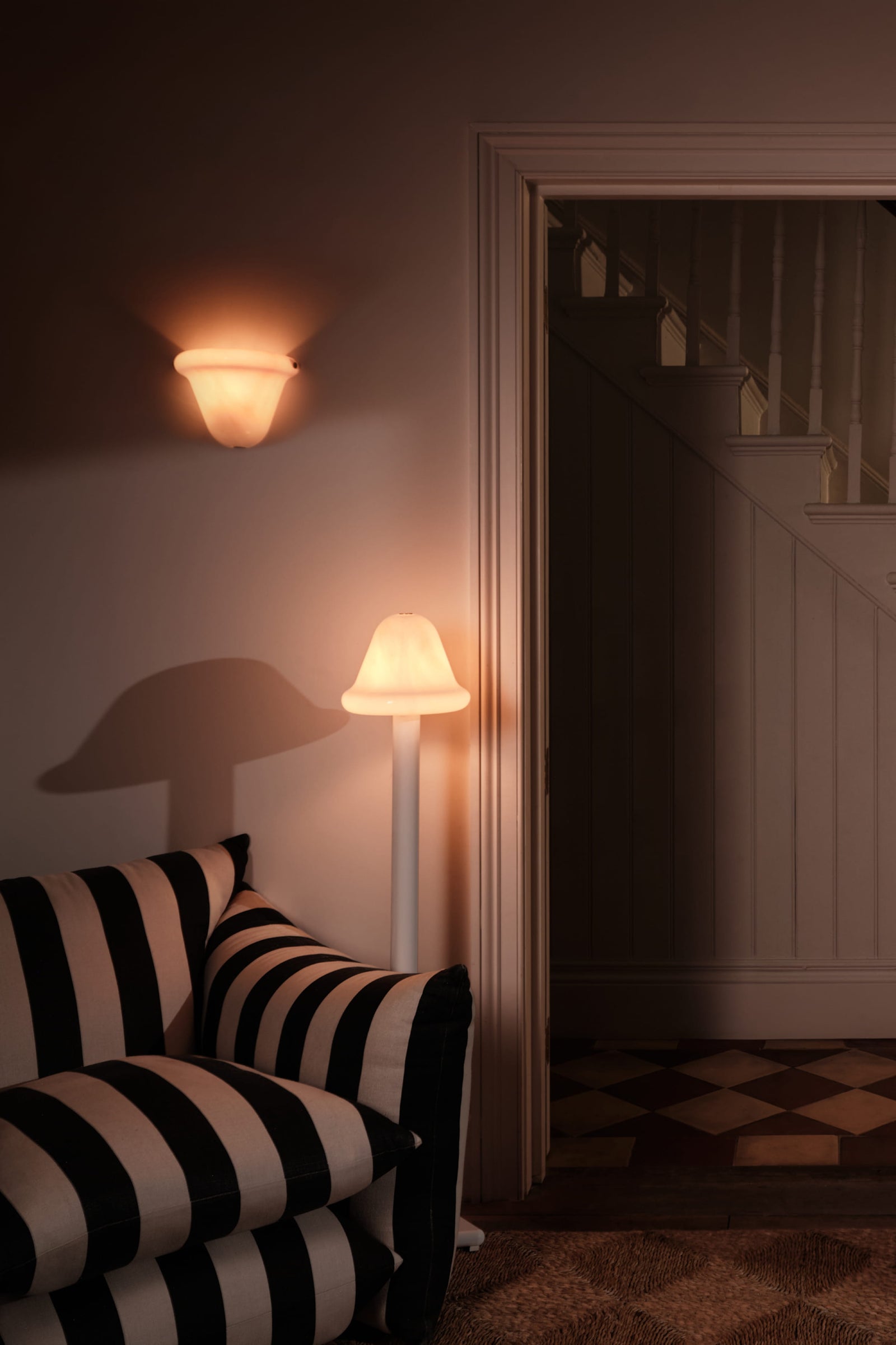 Variant Image for Textured White / Vanilla