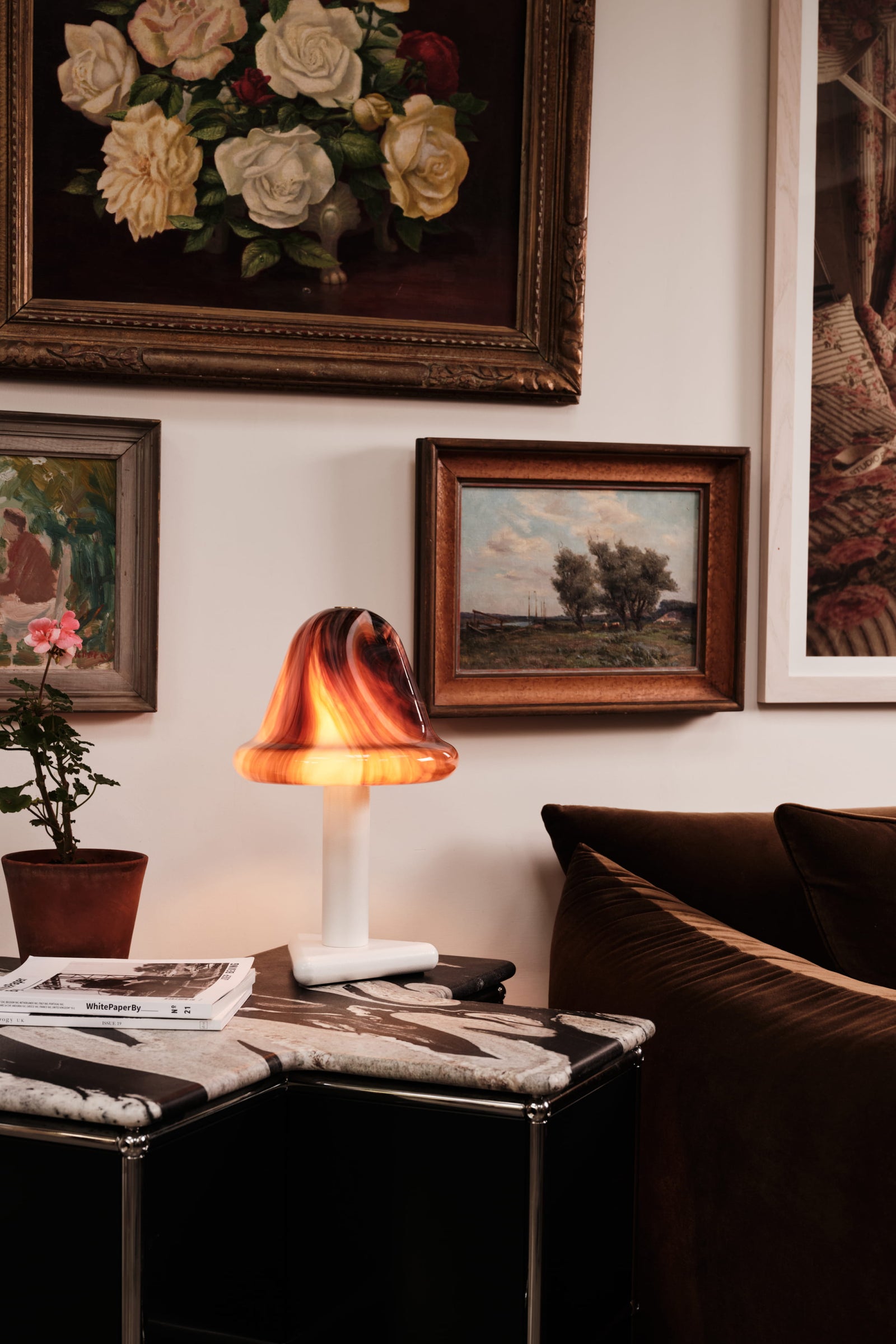 Variant Image for Textured White / Chocolate