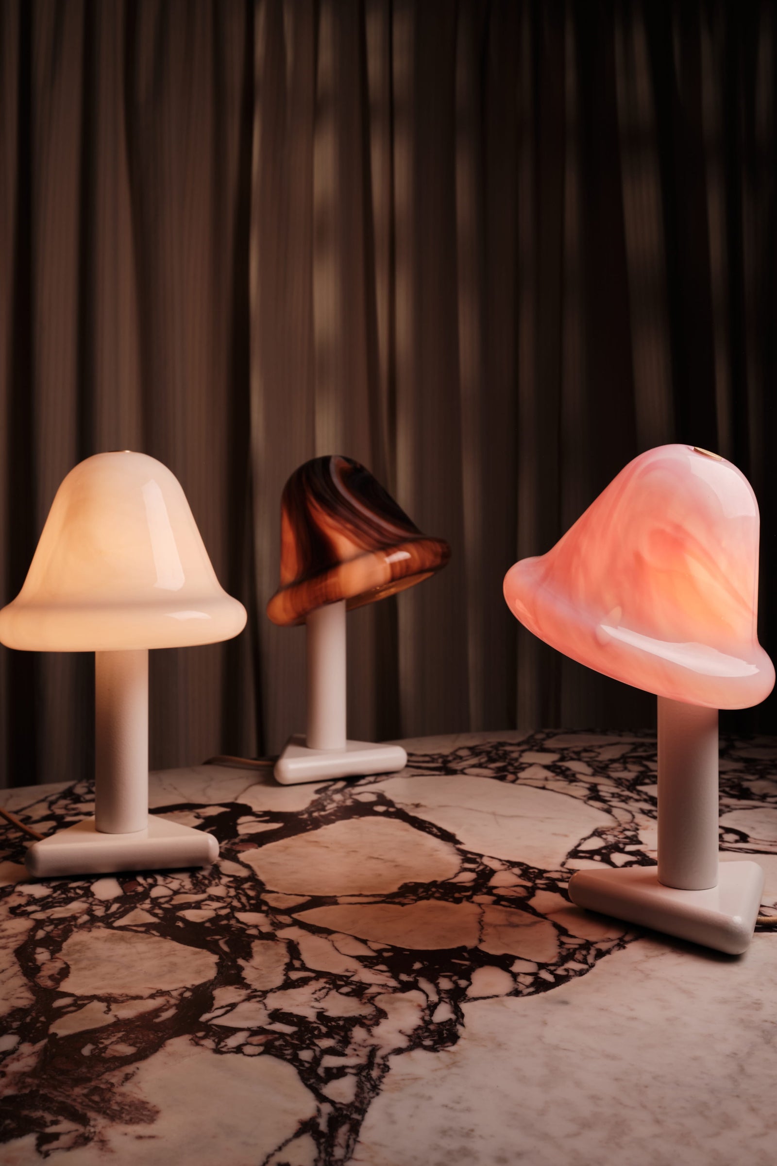 Variant Image for Blanc texturé / Fraise