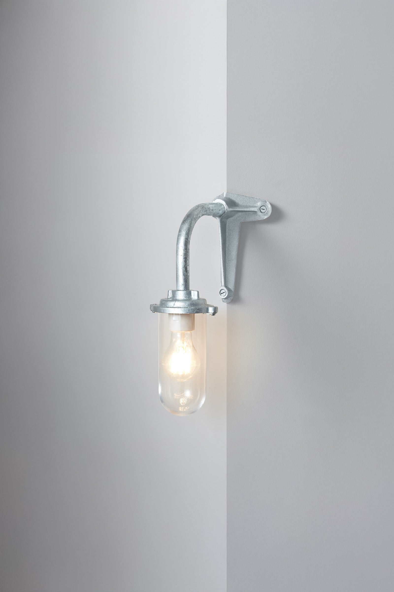 Variant Image for Galvanised Silver / Clear / Corner