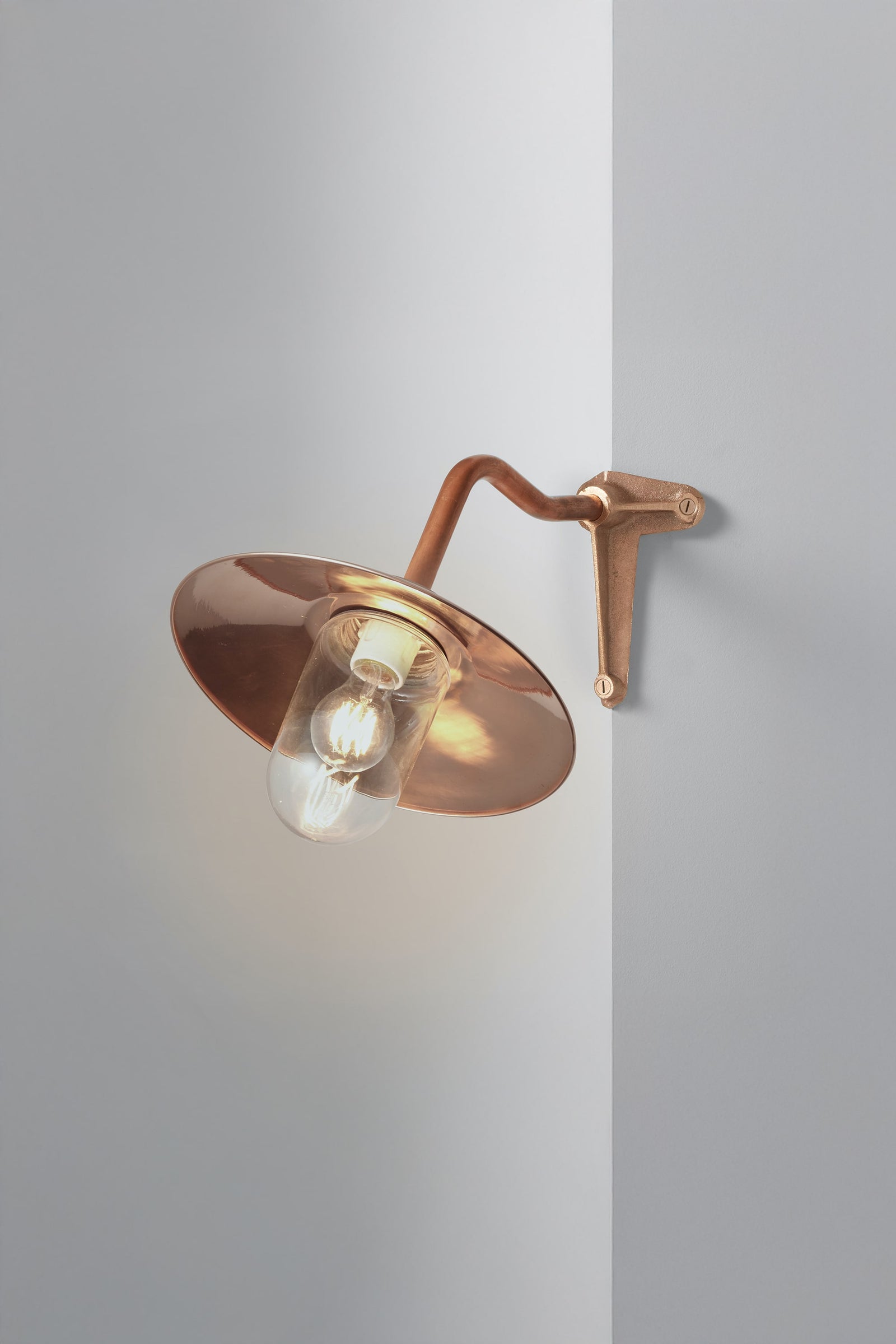 Variant Image for Bronze / Clear / Corner