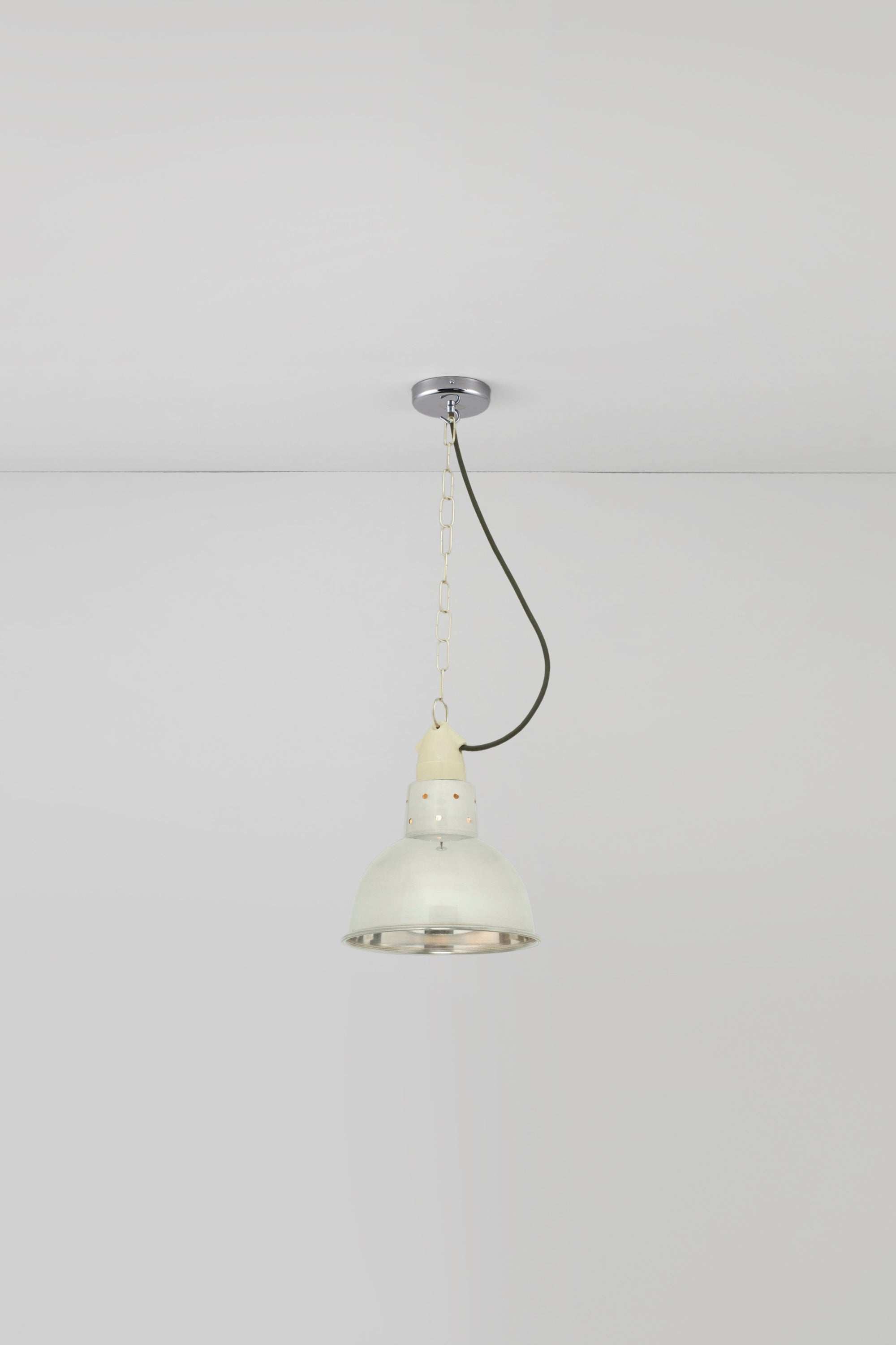 Spun Reflector with Cord Grip Lampholder
