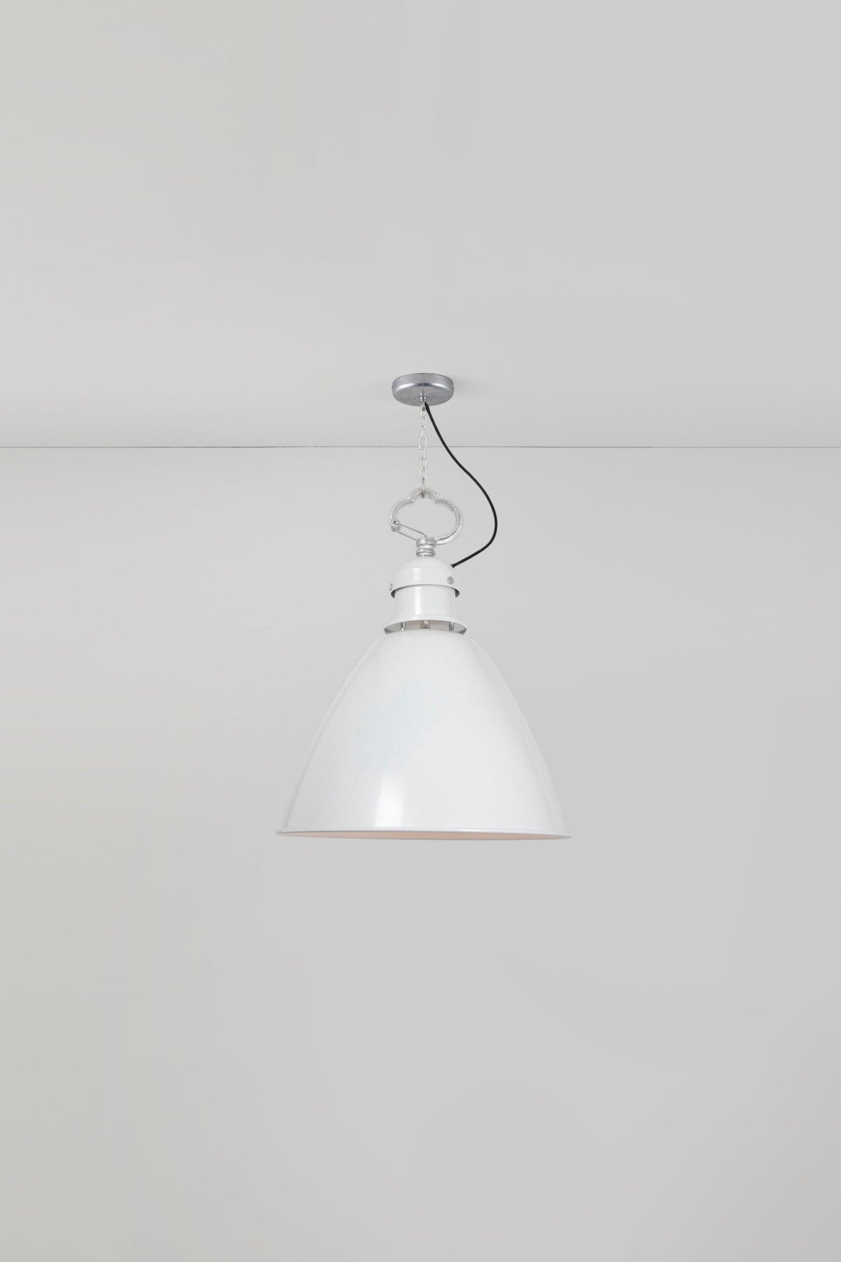 Medium 7380 Pendant