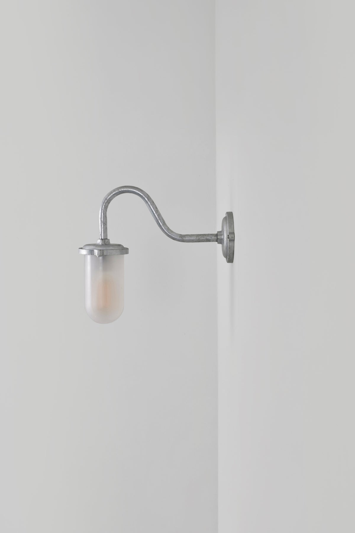 Variant Image for Verzinktes Silber / Mattglas / Standard