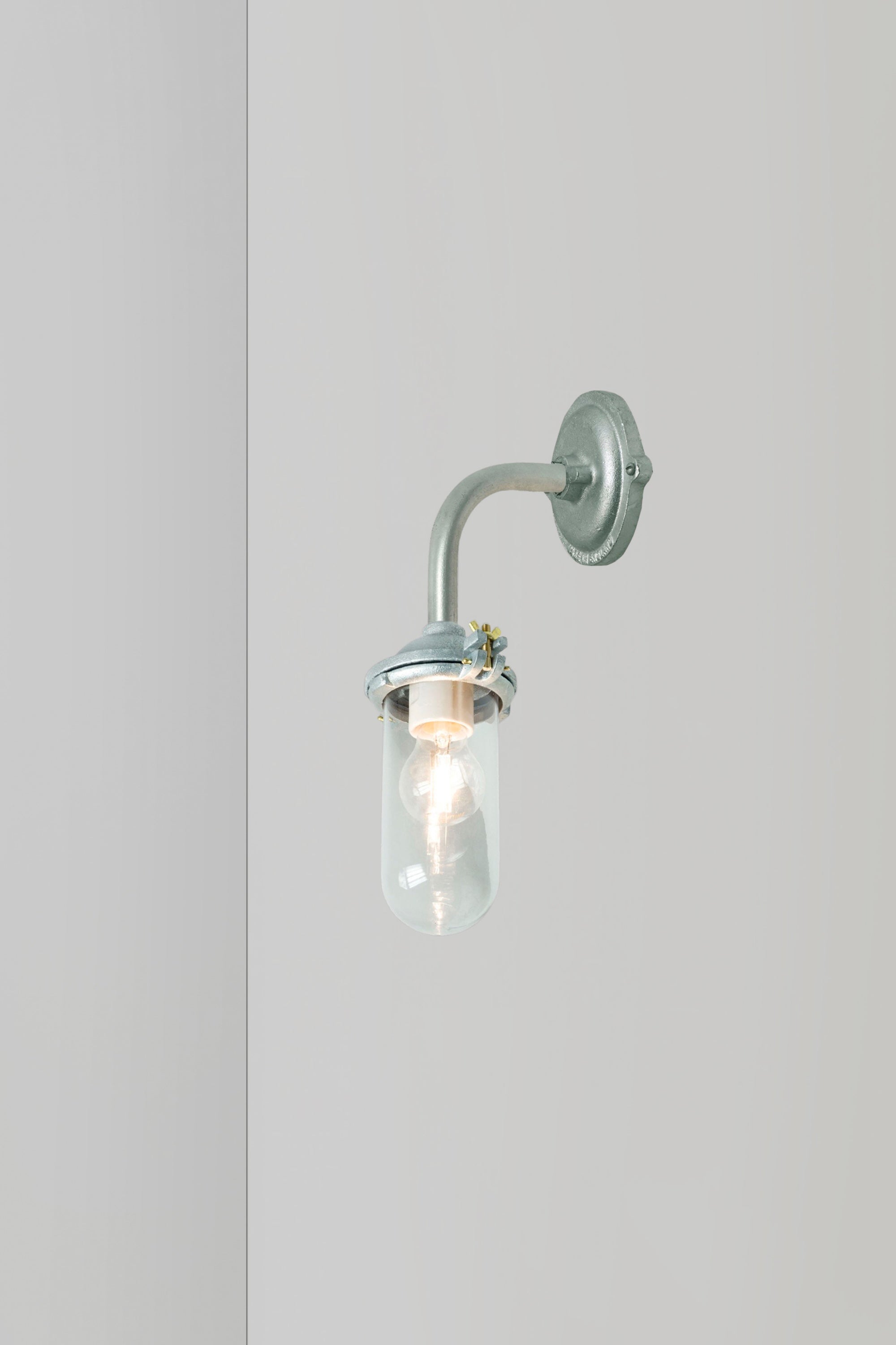 Bracket Light 7684 Außenleuchte, Rechtwinklig, Runde Rosette