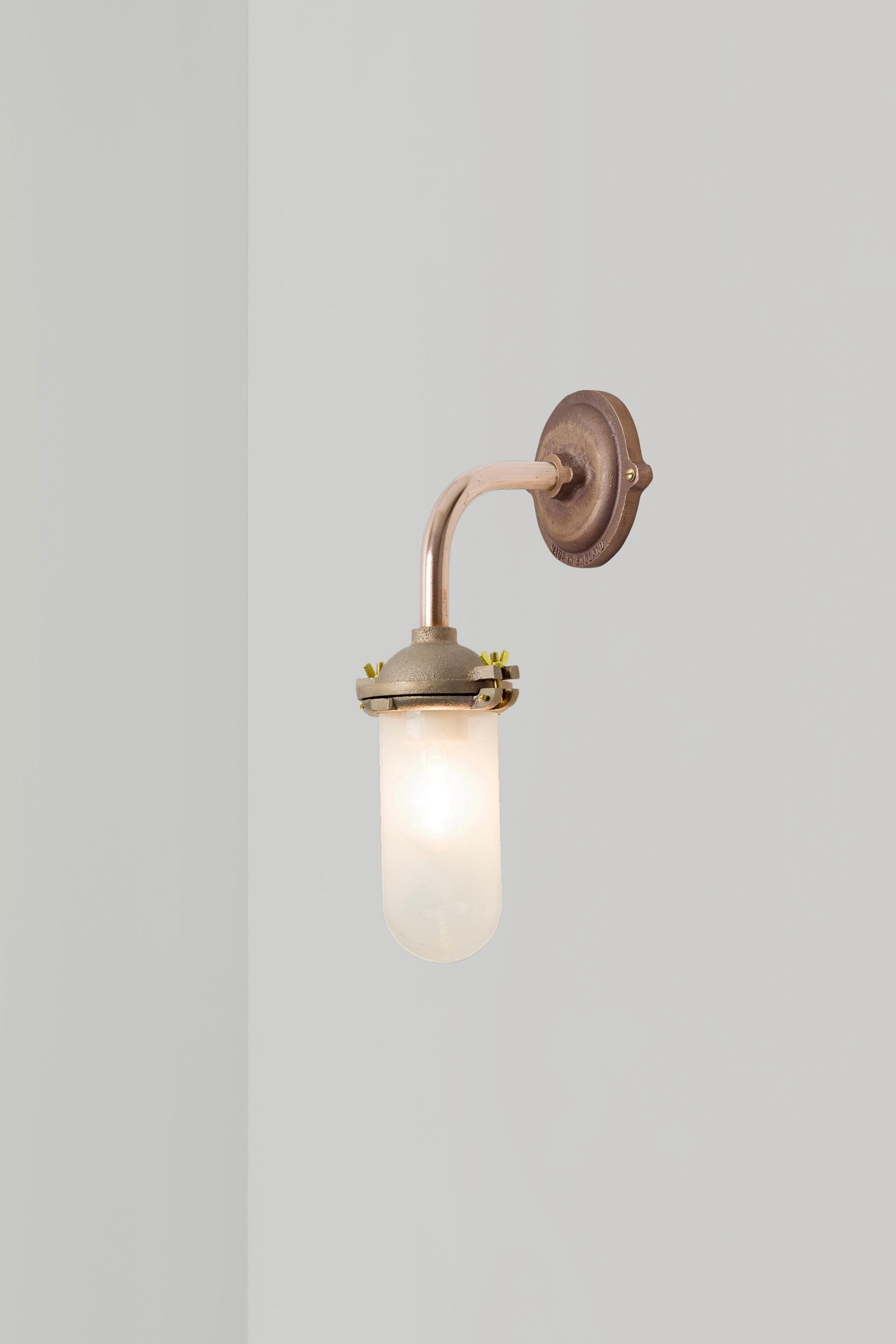 Bracket Light 7684 Außenleuchte, Rechtwinklig, Runde Rosette