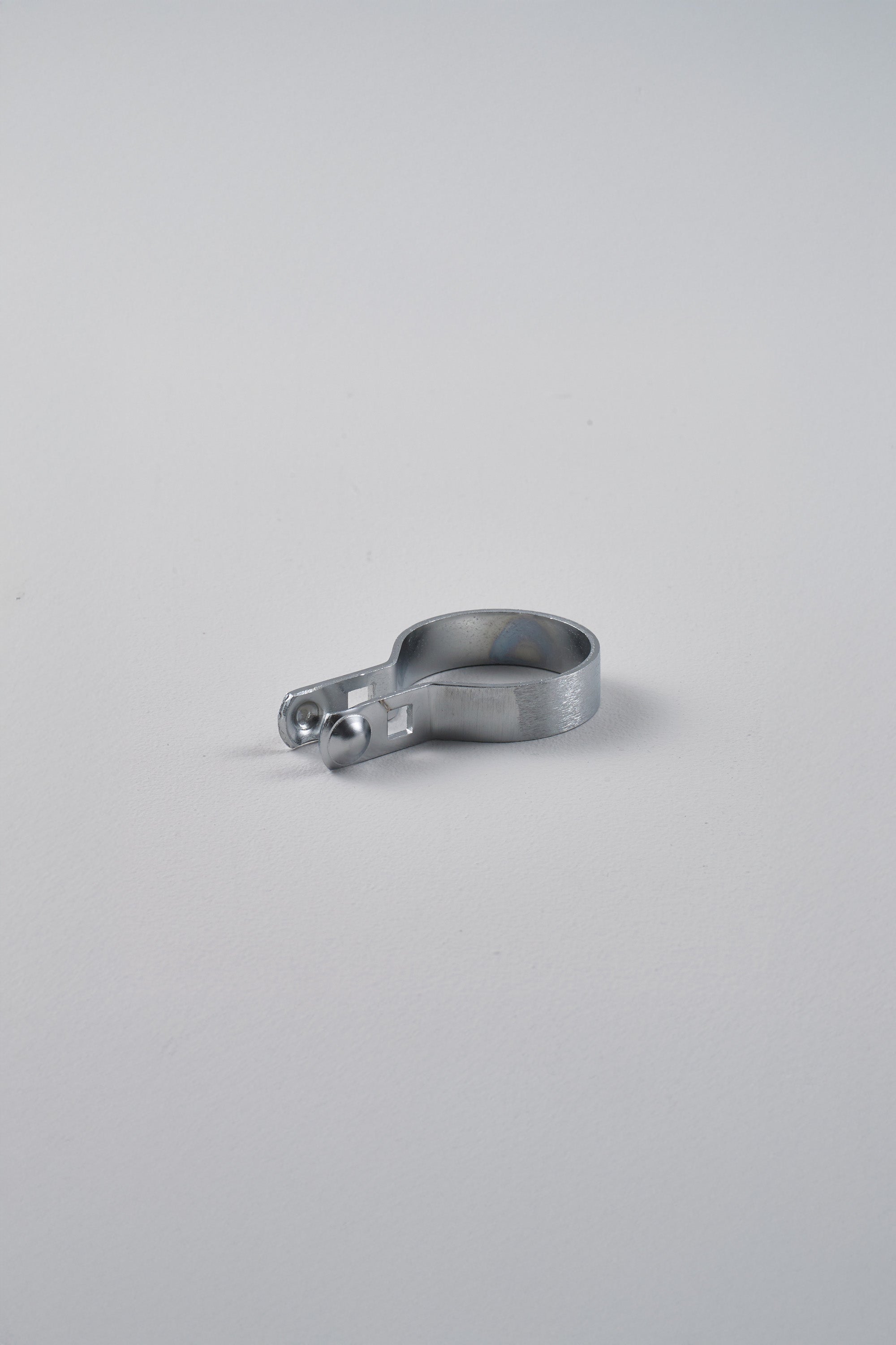 Product Image: Original BTC Spare Parts – Hector Medium Large Clamp Satin Chrome